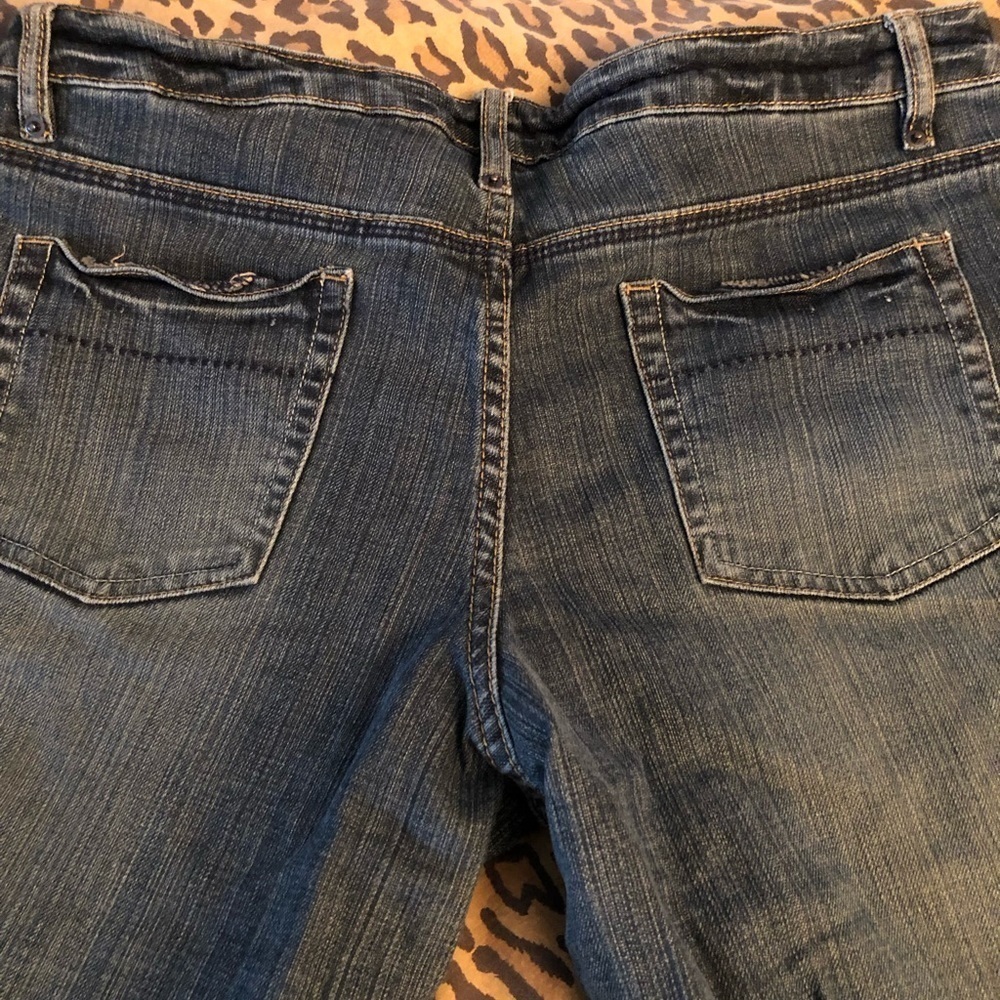 Bitten by Sarah Jessica Parker size 12 moto jeans with stretch zip at ankle